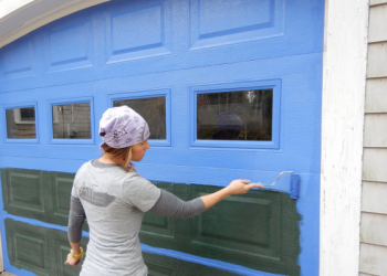 Best Paint for Garage Doors